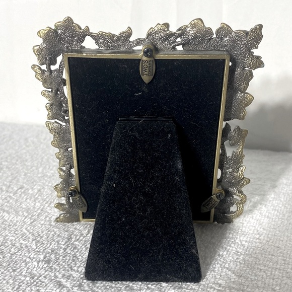 Vintage Two's Company Blue Green Floral Garland Metal Picture Frame - Picture 4 of 12